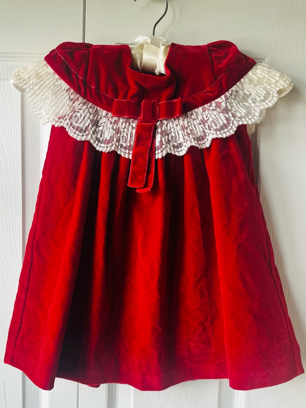 PATACHOU Baby Girls Red Velvet & Lace Bib Collar 24 Months NEW WITH TAG